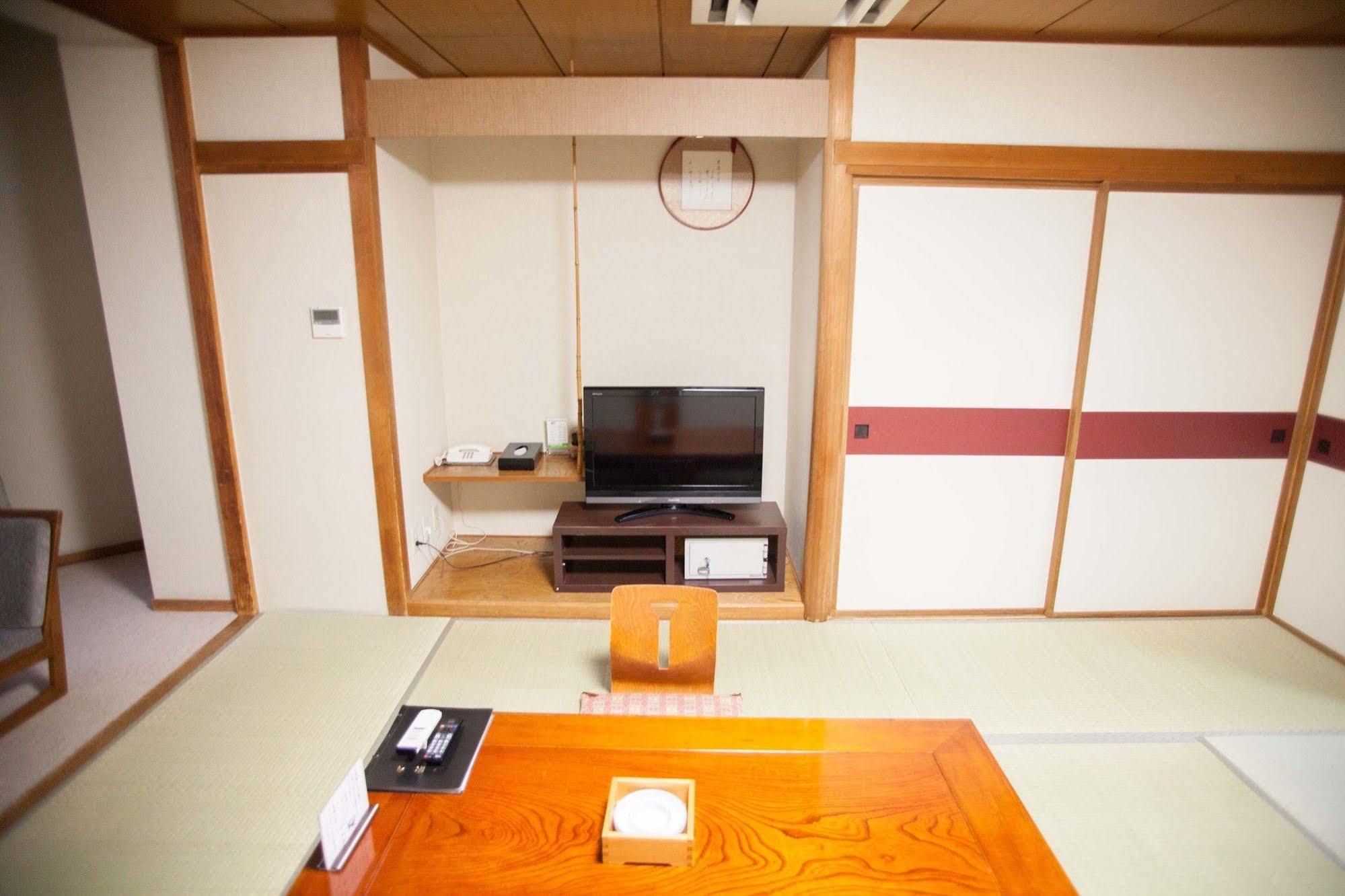 Nakamuraya Ryokan Sapporo Exterior photo